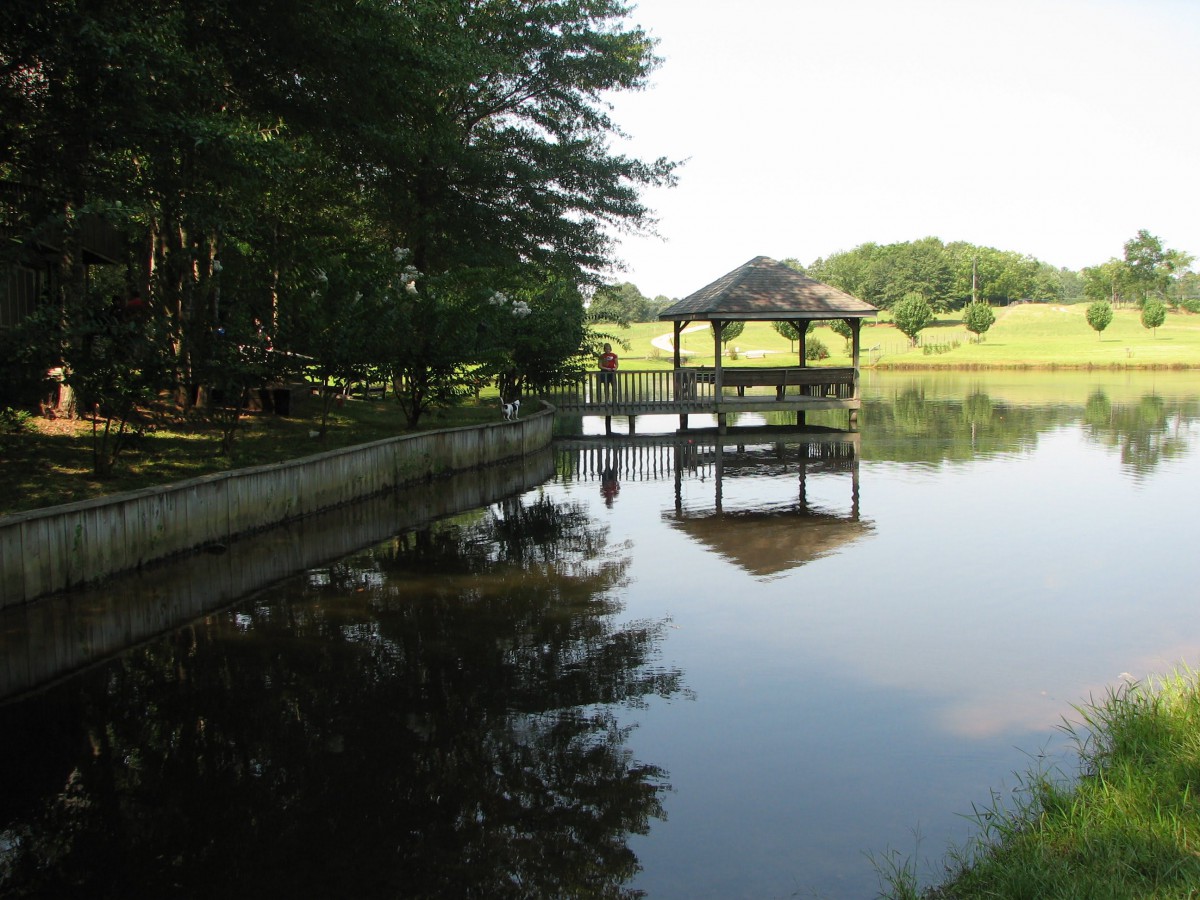 Lakeview Manor