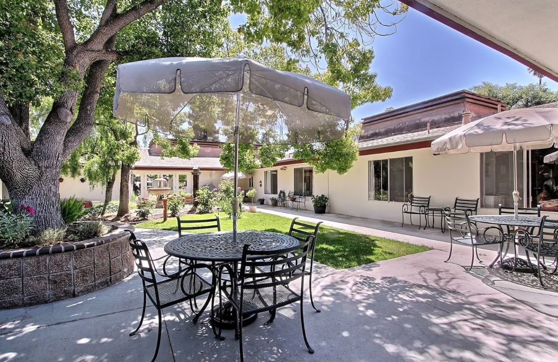 The Vineyards Healthcare Center