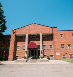 Leroy Manor