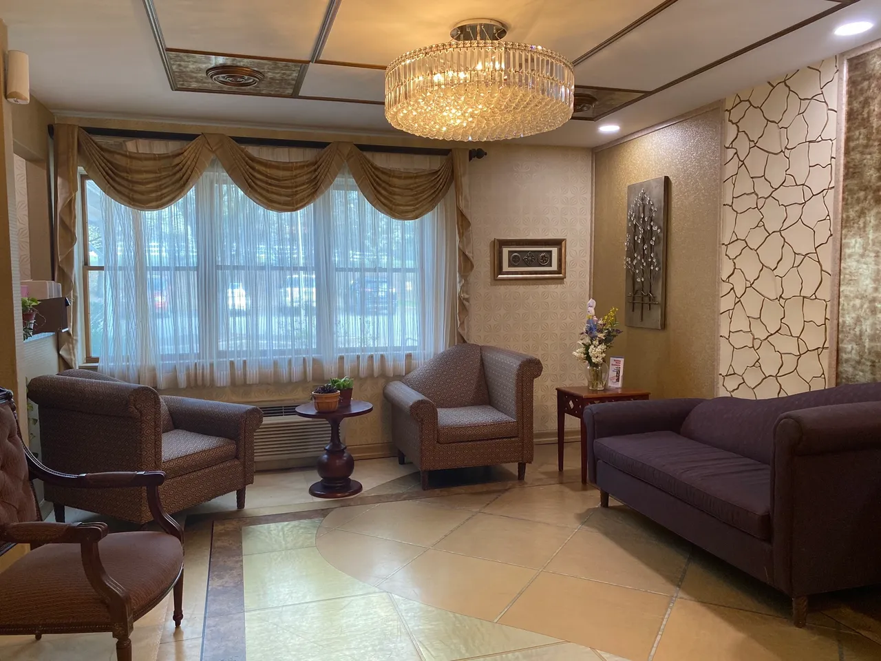Country Arch Care Center