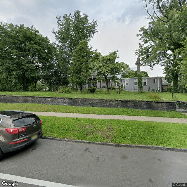 KAYSIM COURT MANOR