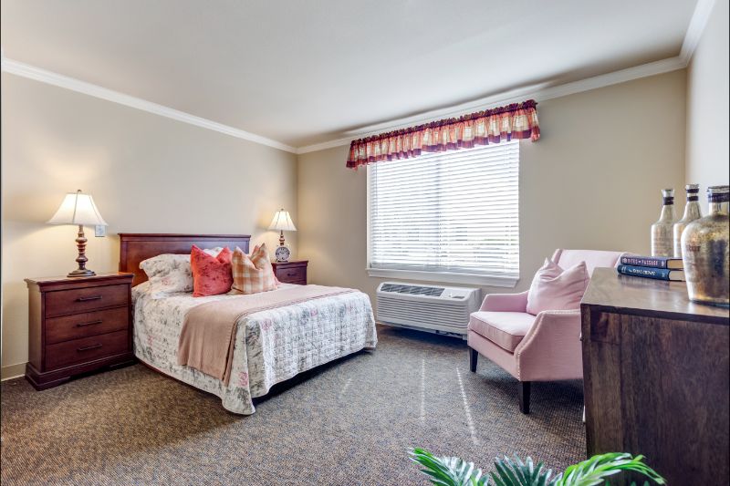 Lakewood Memory Care & Transitional Assisted Living