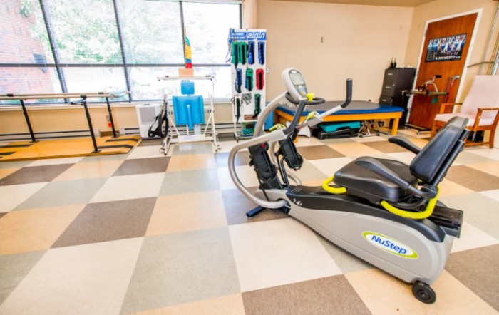 Signature Healthcare At Summit Manor Rehab & Wellness
