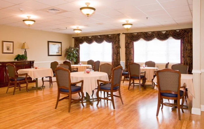 Life Care Center Of Rochester