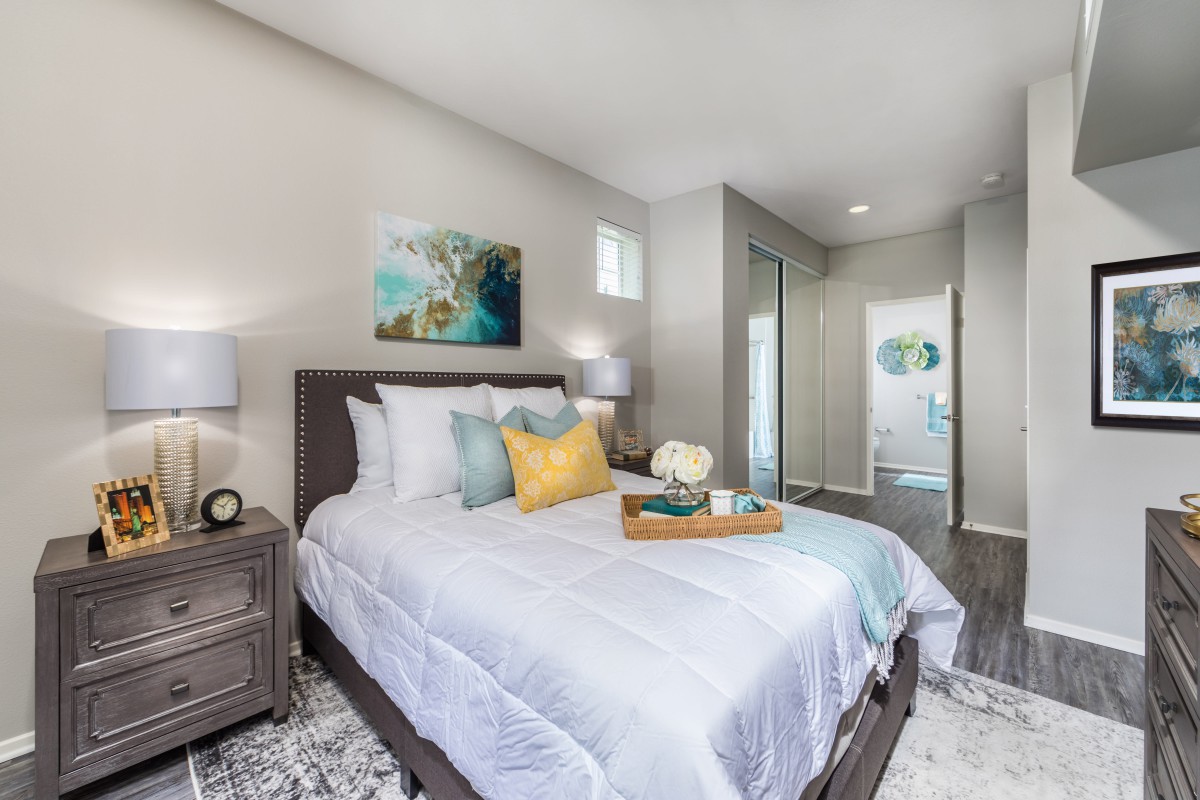 Overture Riverwalk 55+ Apartment Homes