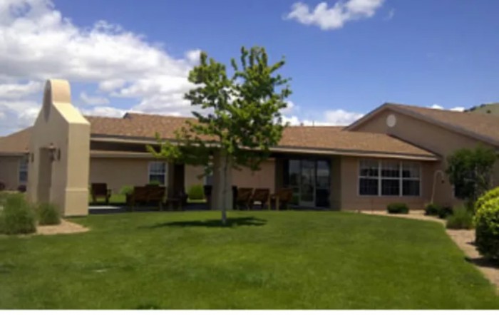 Cedar Ridge Inn