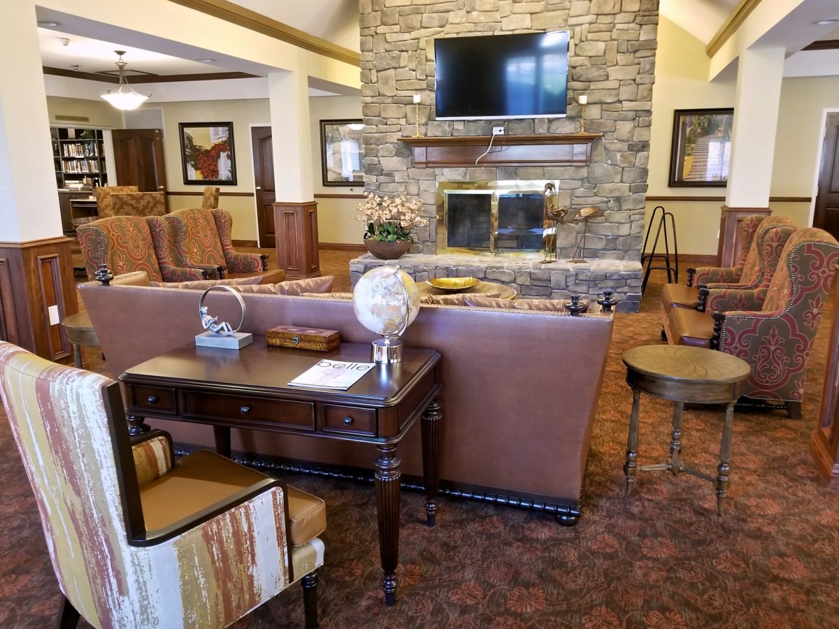 Pacifica Senior Living Skylyn