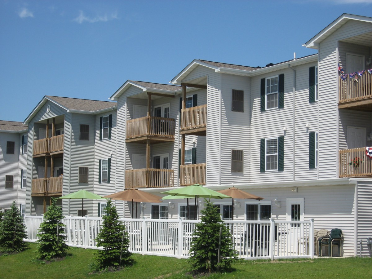 Crestmount Senior Apartments