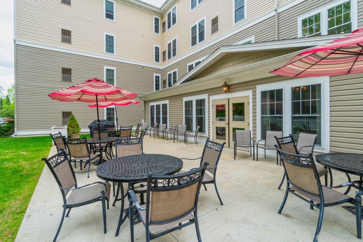 Bentley Commons at Bedford
