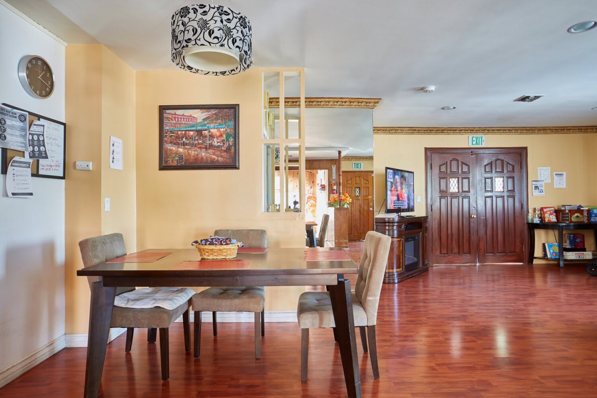 AAA Royal Senior Living Inc