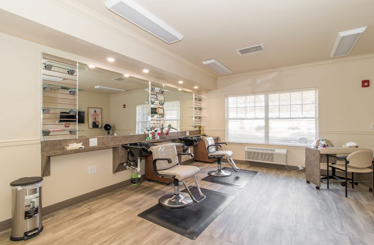 Linwood Estates Gracious Retirement Living