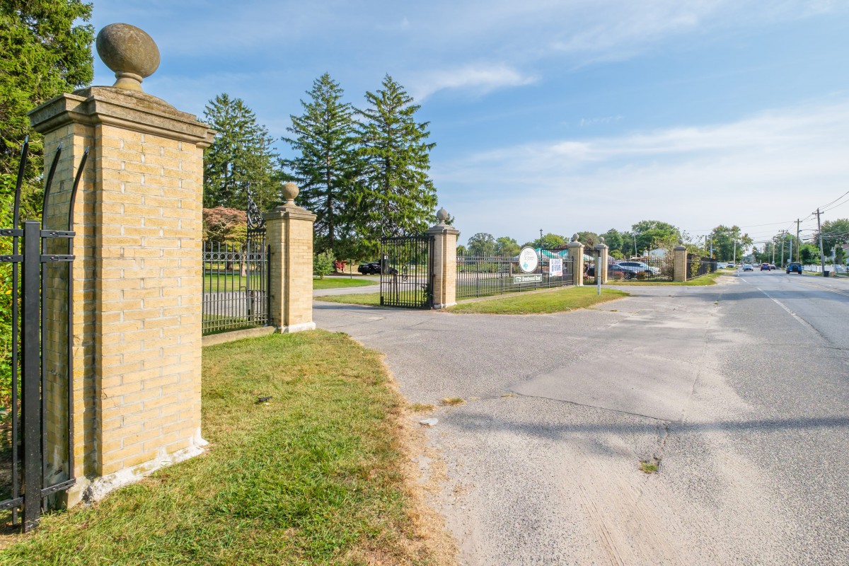 Maria Regina Residence