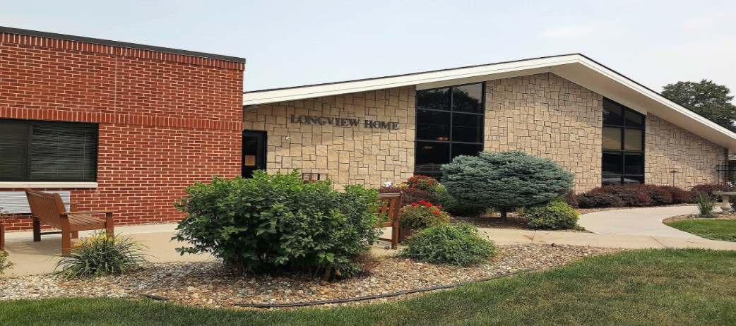 Longview Retirement Apts