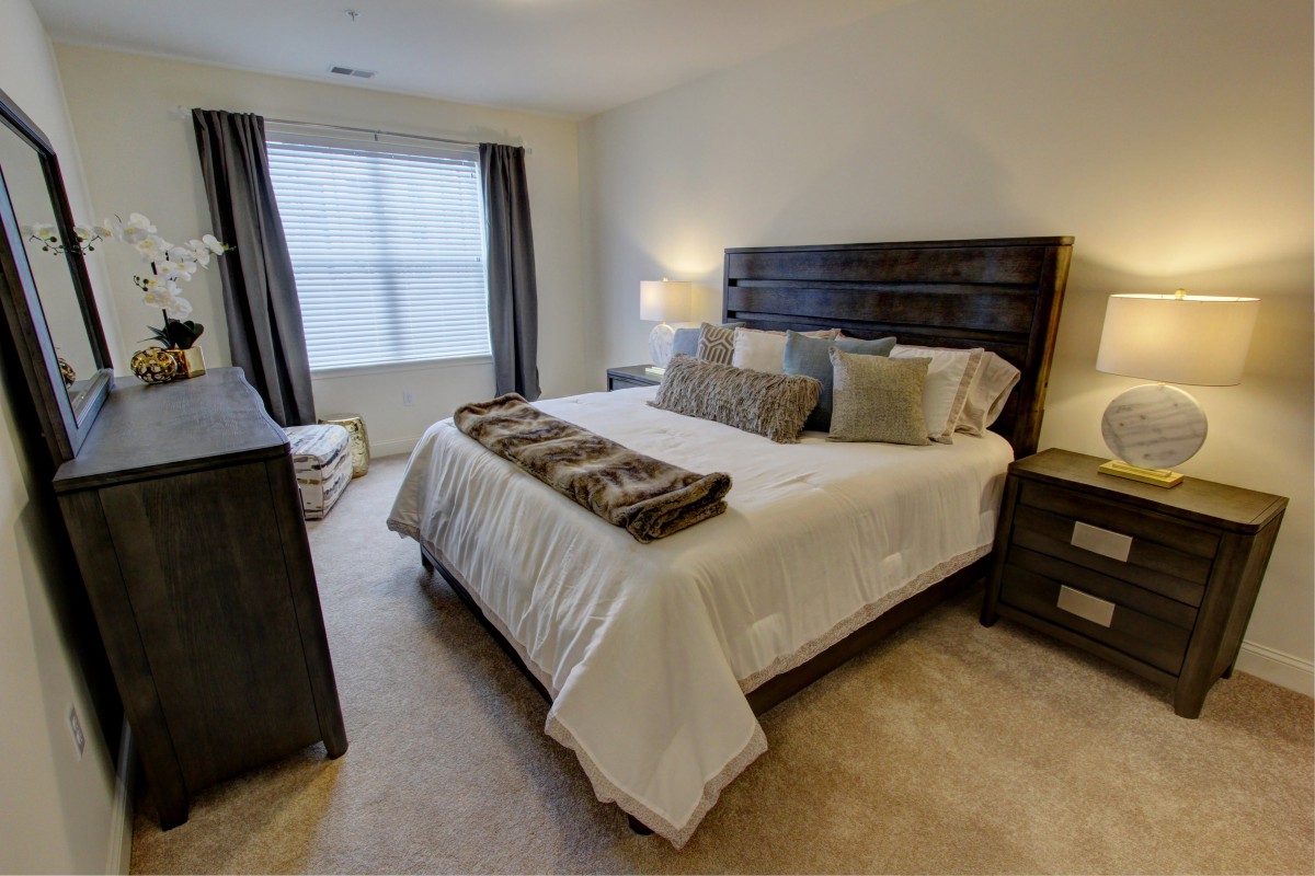 Carlton Hollow Apartments