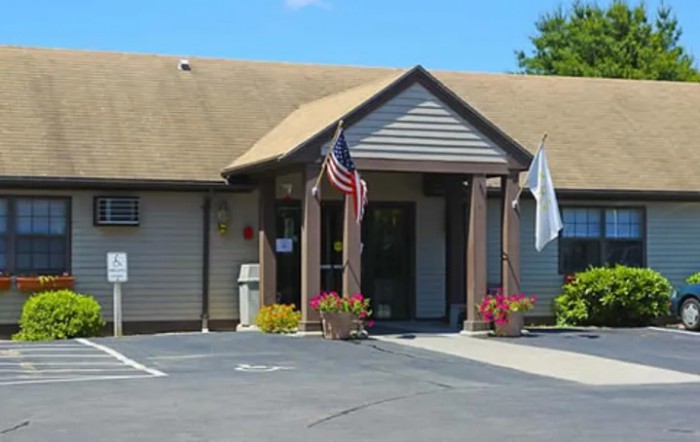 Crystal Lake Rehabilitation And Care Center