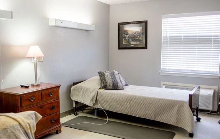 Pioneer Therapy And Living