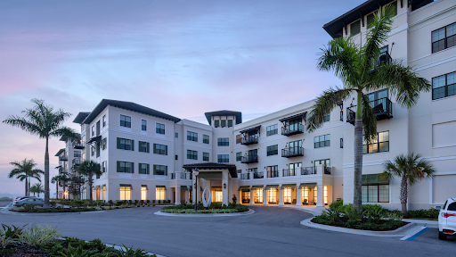 Grand Living at Lakewood Ranch
