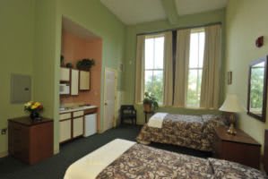 Rah Winthrop Manor