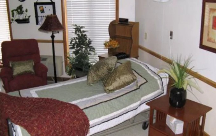 Miller's Senior Living Community - Wakarusa