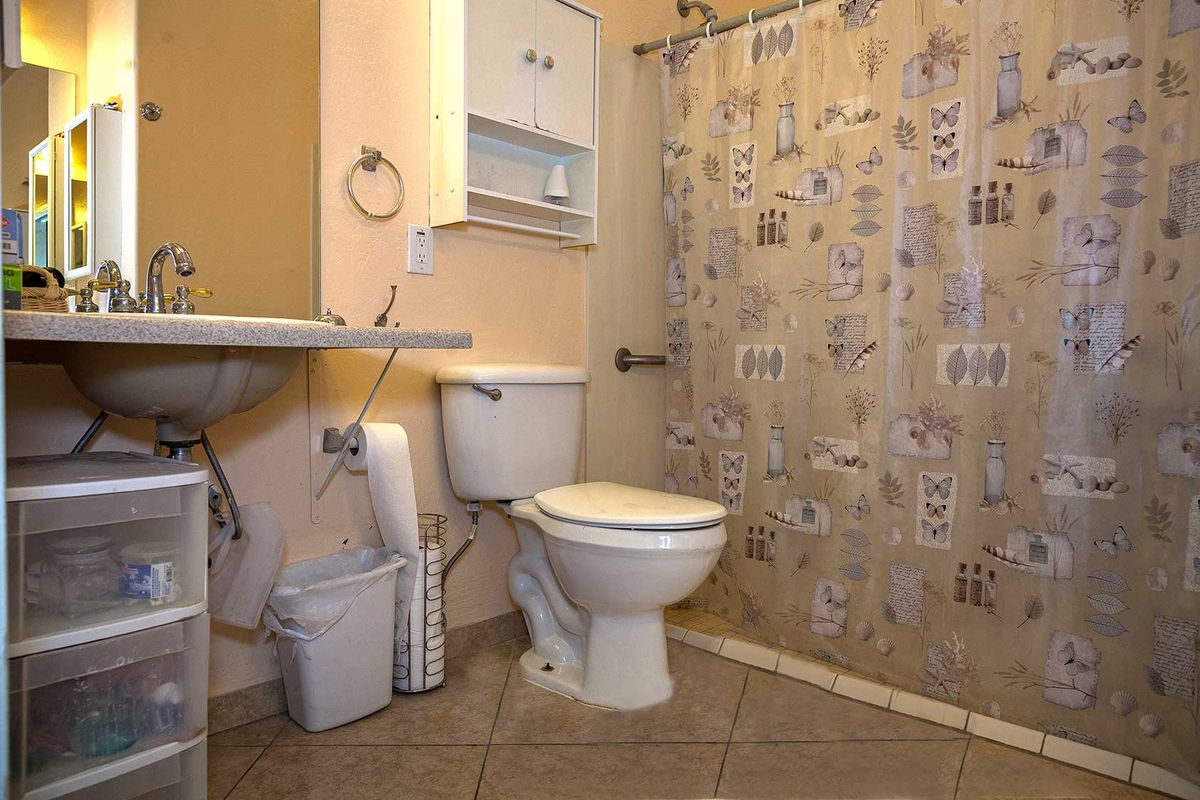 Royal Paradise Care
