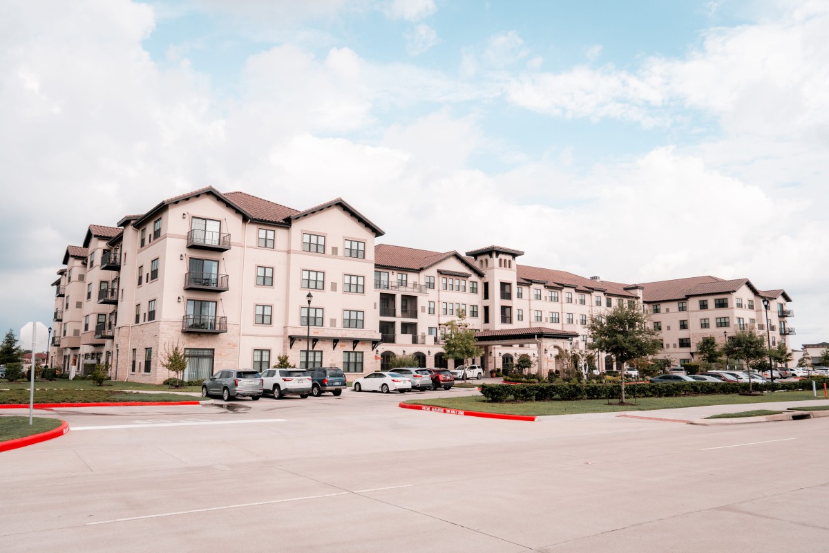 Grand Living at Riverstone