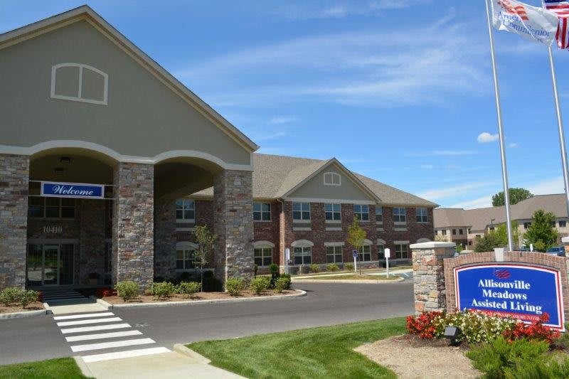Exterior view of a modern hospital building with a prominent entrance.