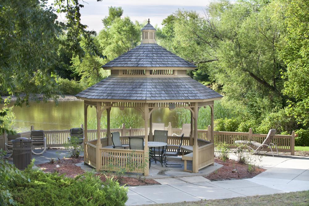 Knollwood Place Apartments