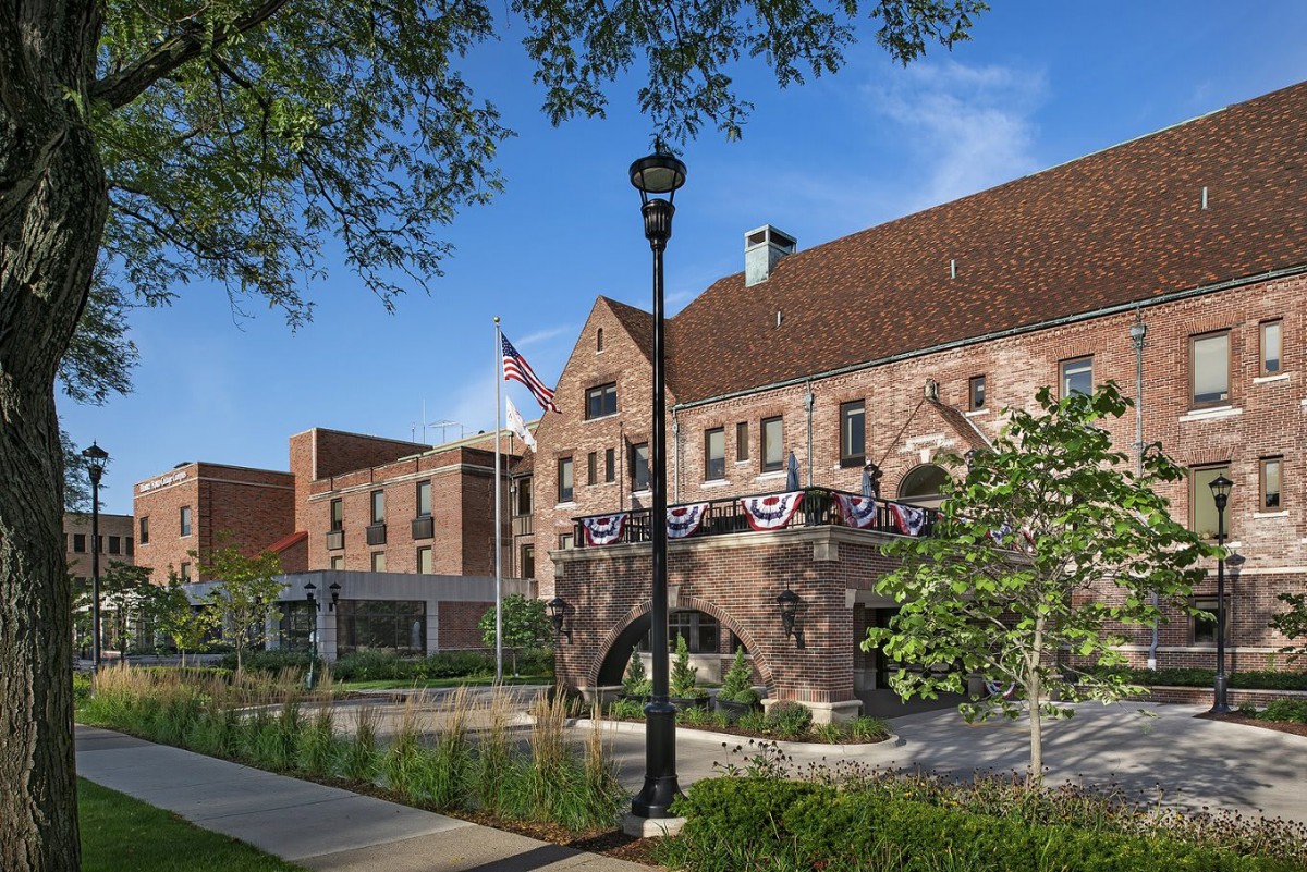 American House Cottage Senior Living