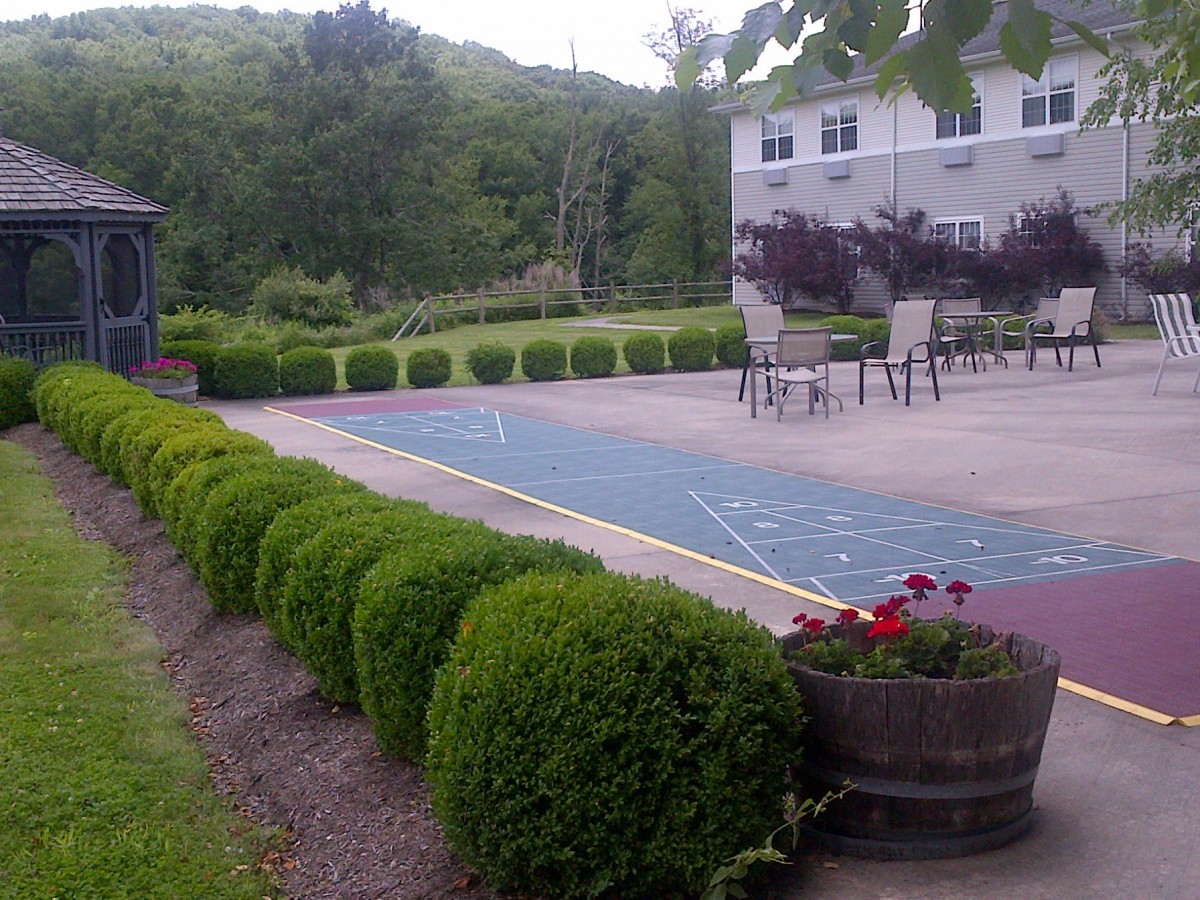 The Plaza At Clover Lake