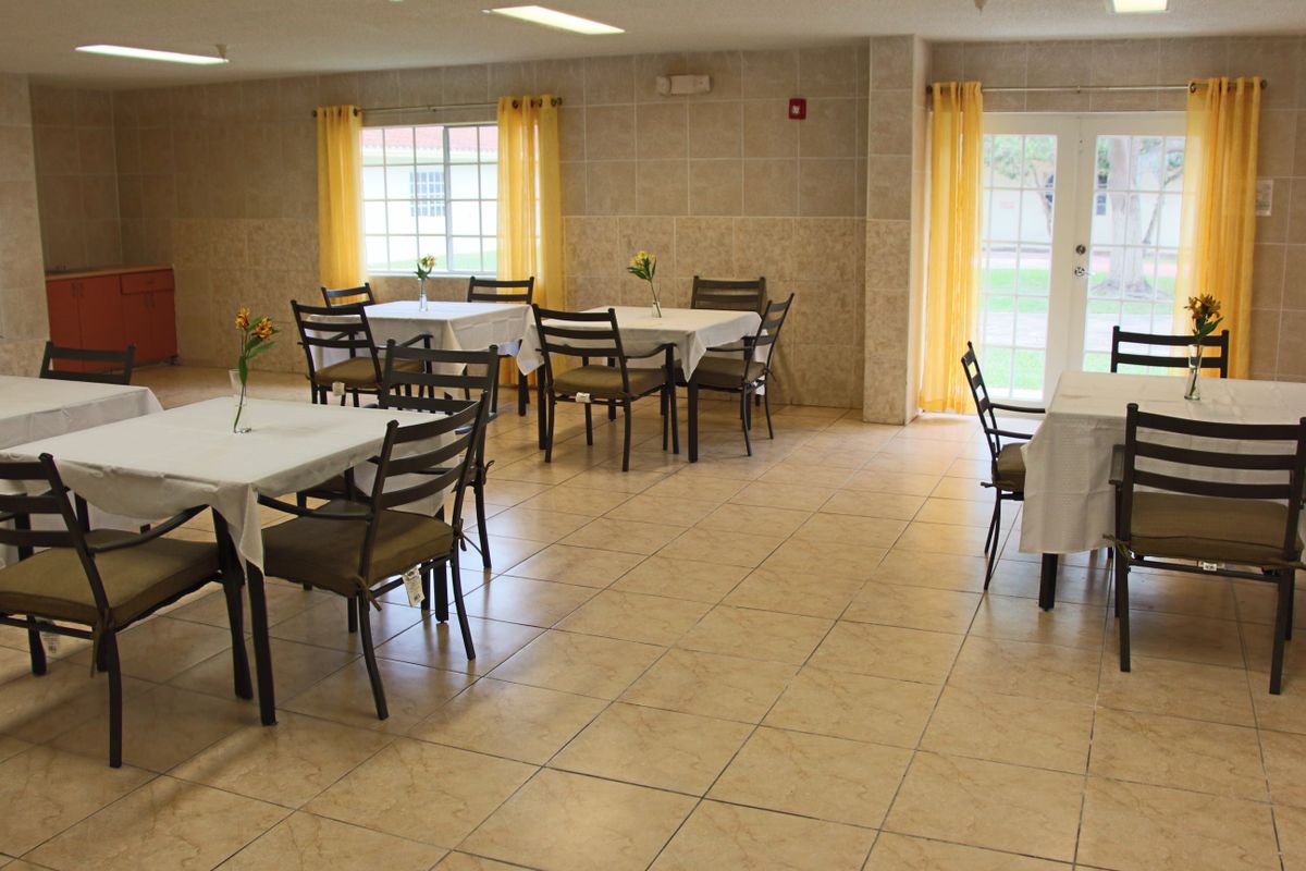 Floridian Gardens Assisted Living Facility