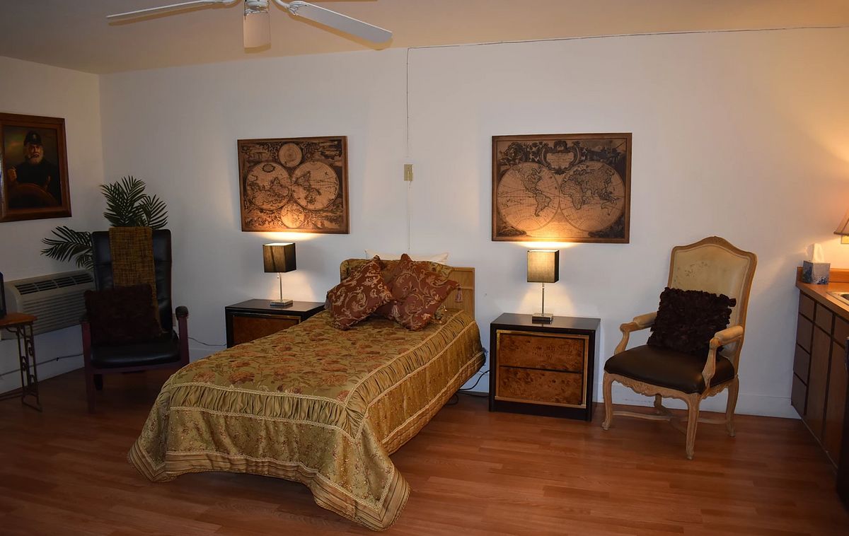 Desert Cove Assisted Living At Desert Hot Springs