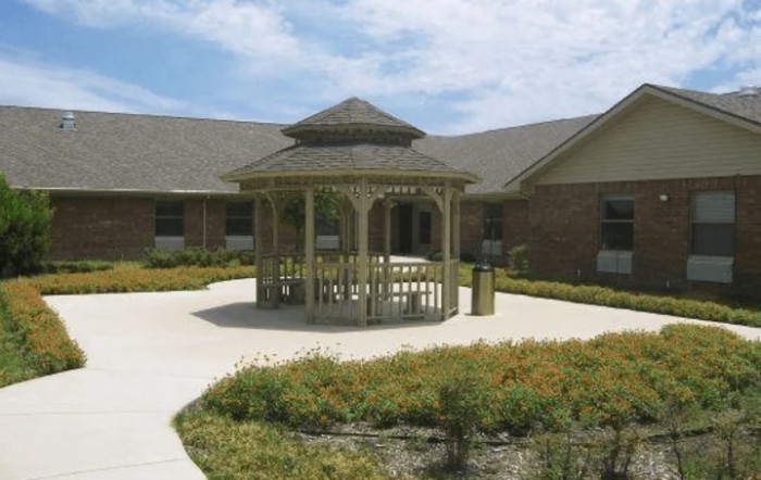 Senior Care Of Crowley