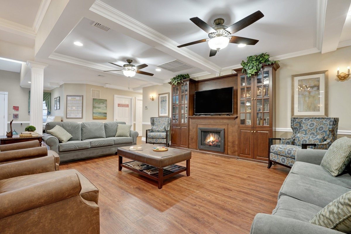 Fox Trail Memory Care Living at Princeton