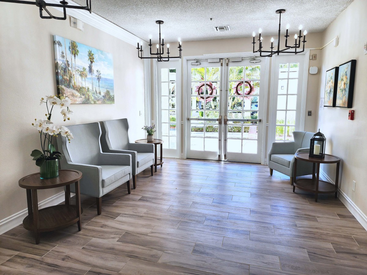 Crescent Landing at Fullerton Memory Care