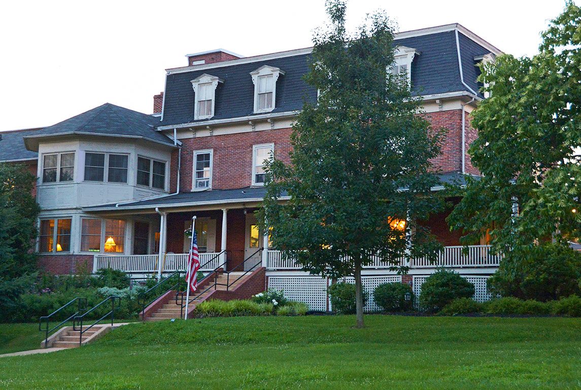 Friends Home In Kennett