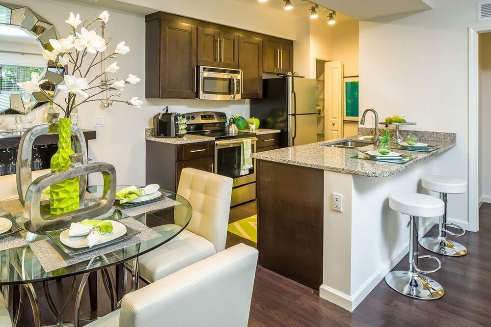 UpsideHoM Pembroke Pines