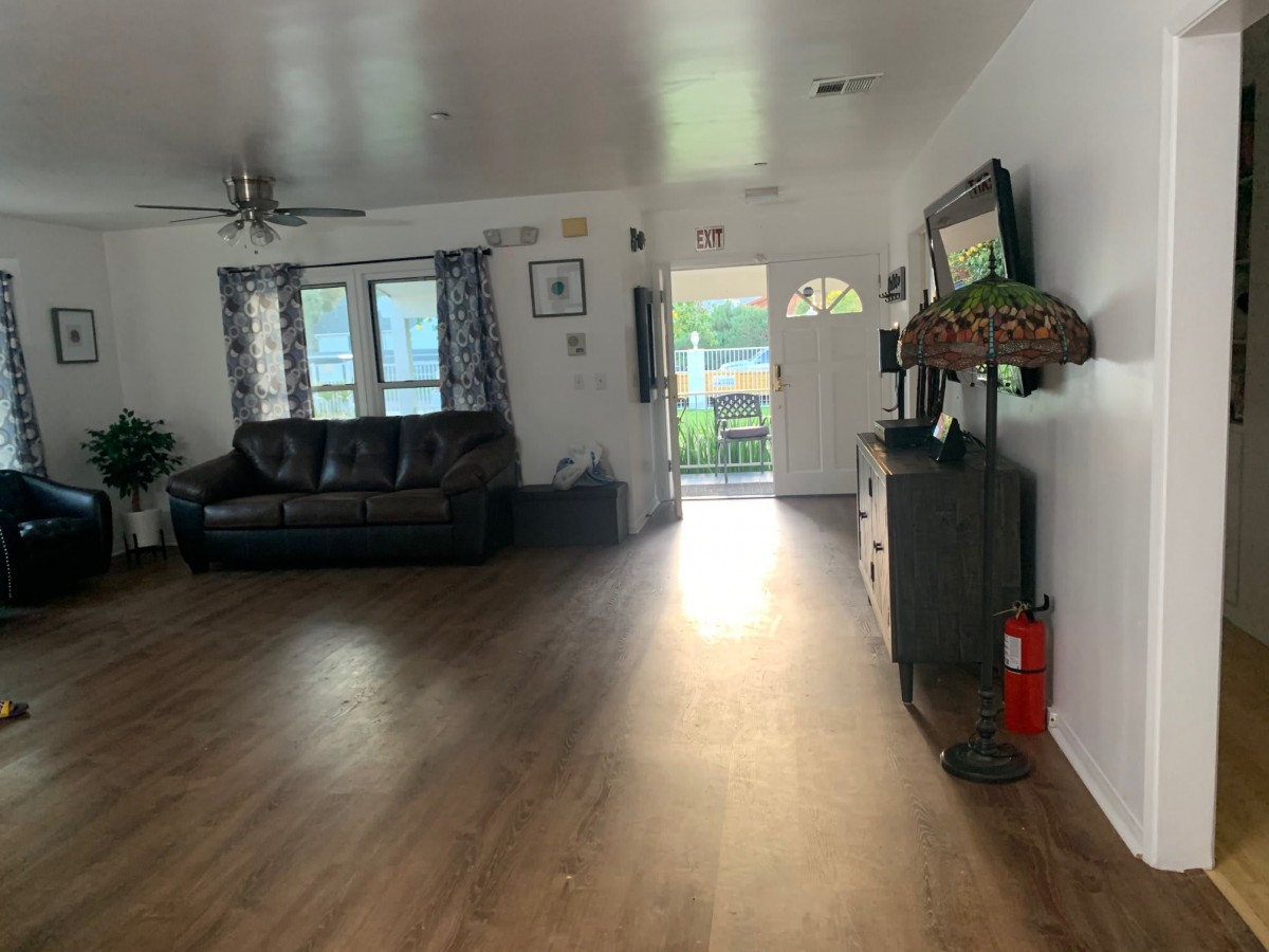 Advanced Home Care Senior Living