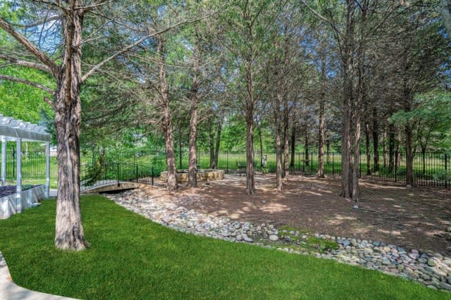 Silver Leaf Assisted Living - Denison