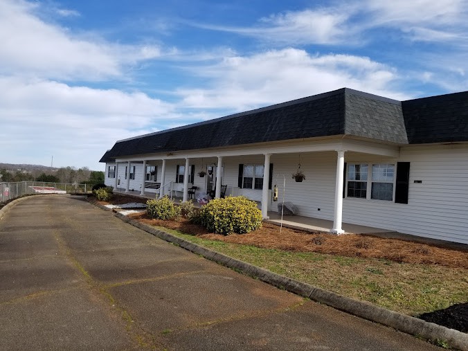 Carriage House Senior Living Of Taylors