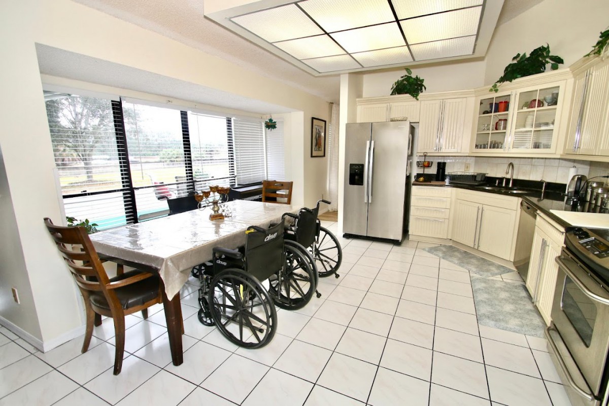 Zohra Seniors Care
