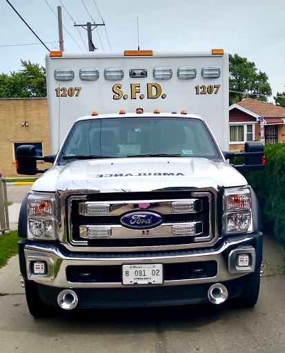 Front view of an emergency response vehicle marked with 'S.E.D.'