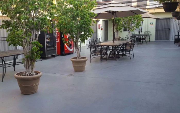 Skyline Healthcare Center - Los Angeles