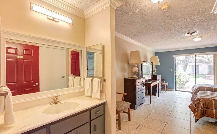 Lauderhill Manor