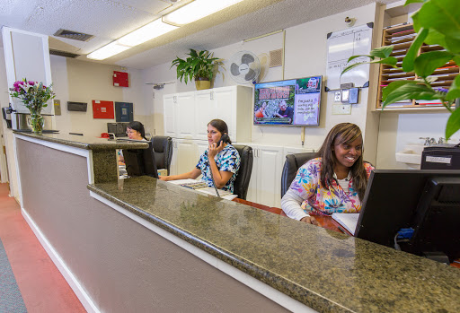 Windsor Elk Grove Care And Rehabilitation Center