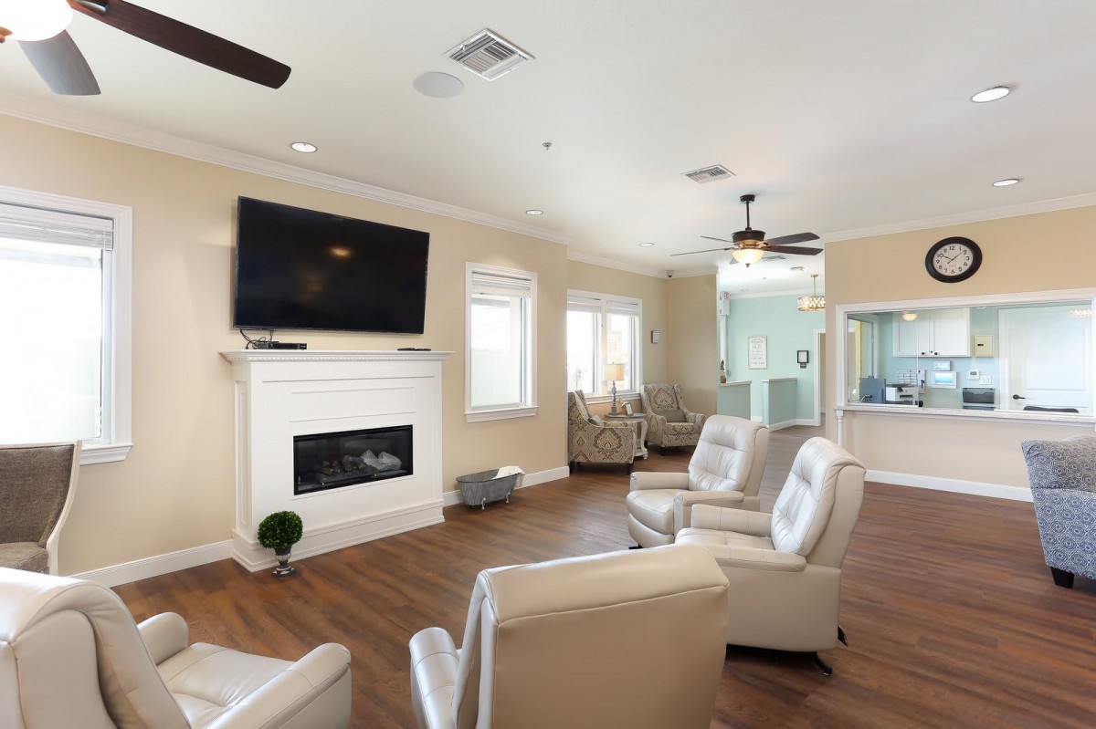 Serenity Oaks Assisted Living and Memory Care