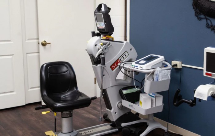 A medical exercise machine used for rehabilitation and physical therapy.