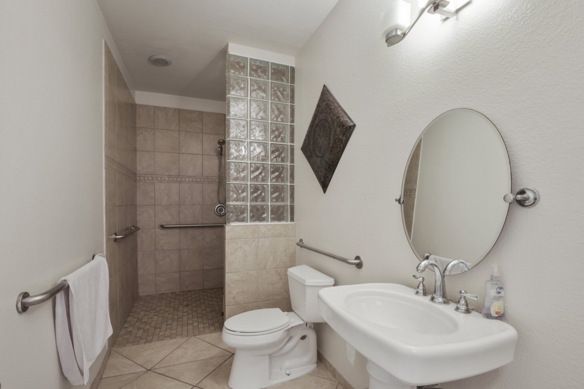 4 Seasons Senior Living Plano