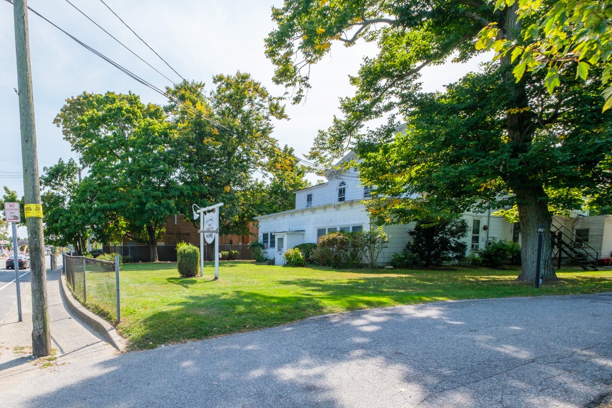 Echo Arms Adult Home