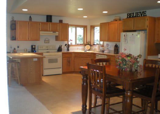 Applegate Manor