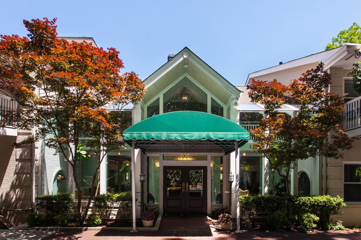 Hollander Senior Living and Memory Care of Sandy Springs